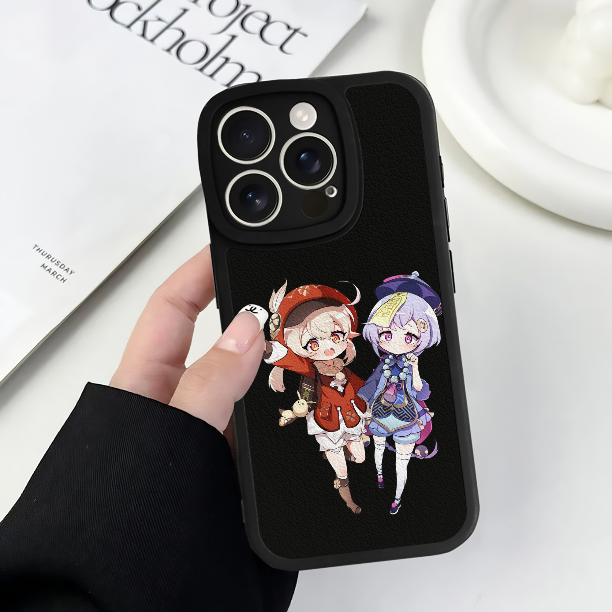 げんし神 七七 なな  genshin Nana 【iPhone 16シリーズ対応】シリコンスマホケース（レザー調） 材質：シリコン